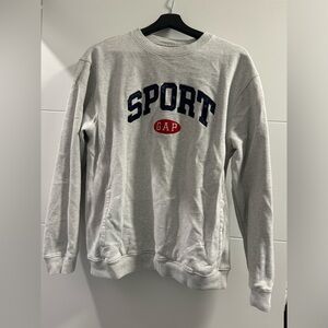 GAP - Grey Pullover - Small